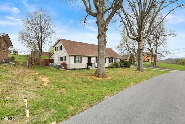 1405 Woodmont Drive, Johnson City, TN 37601