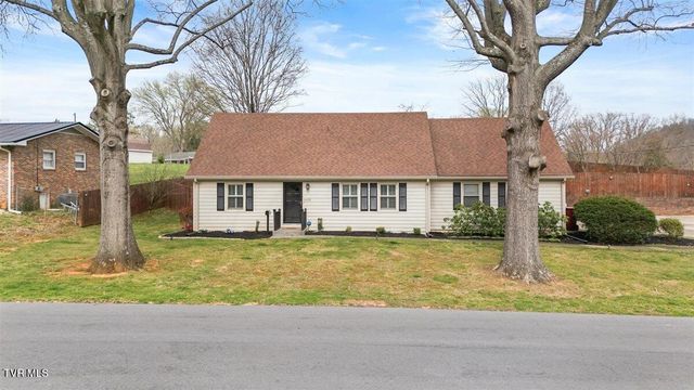 1405 Woodmont Drive, Johnson City, TN 37601