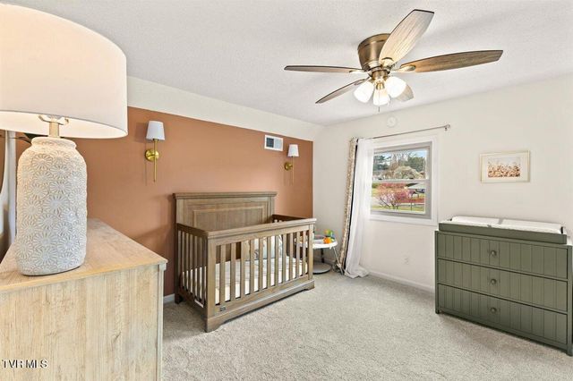 1405 Woodmont Drive, Johnson City, TN 37601