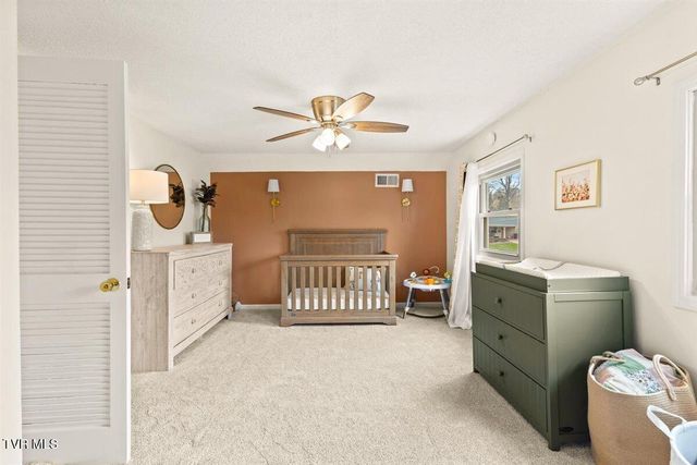 1405 Woodmont Drive, Johnson City, TN 37601