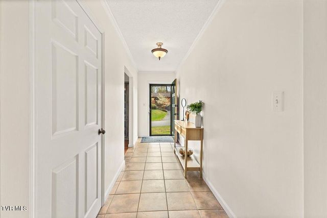 1405 Woodmont Drive, Johnson City, TN 37601