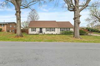 1405 Woodmont Drive, Johnson City, TN 37601