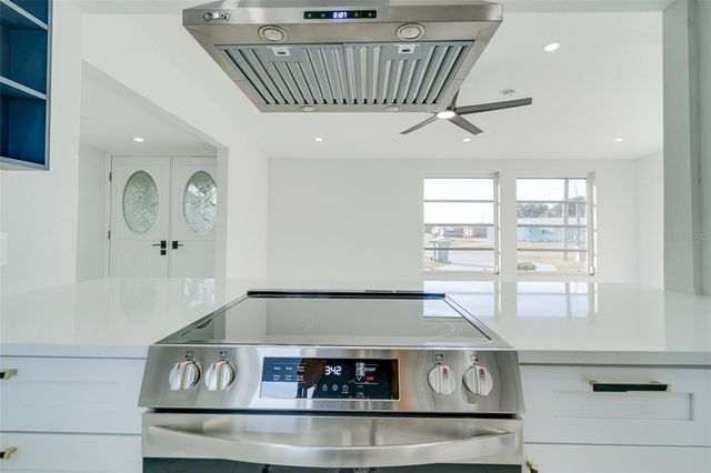 217 W TARPON BOULEVARD NW, Port Charlotte, FL 33952