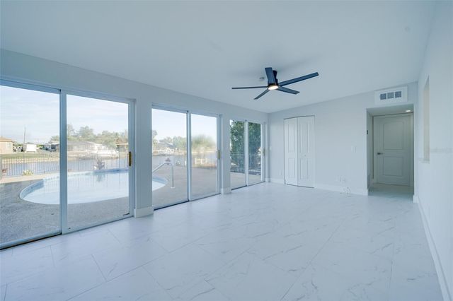 217 W TARPON BOULEVARD NW, Port Charlotte, FL 33952