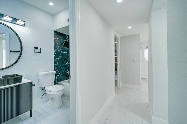 217 W TARPON BOULEVARD NW, Port Charlotte, FL 33952