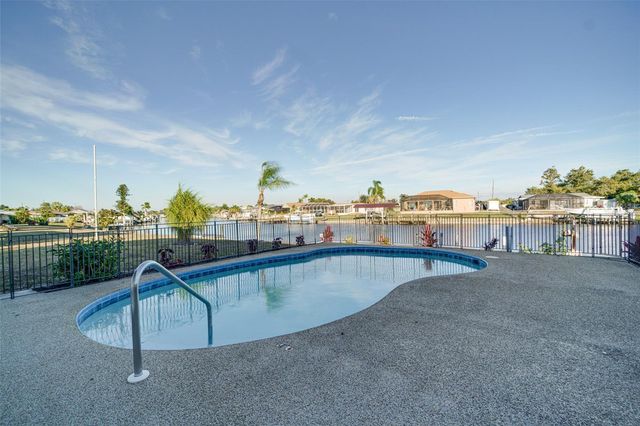 217 W TARPON BOULEVARD NW, Port Charlotte, FL 33952
