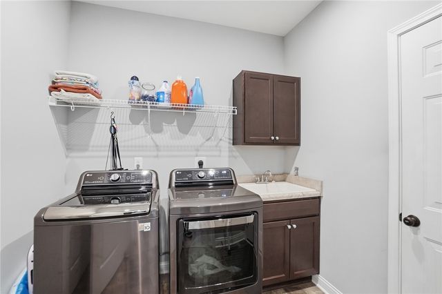 2731 Bent Grass Drive, Beavercreek, OH 45431