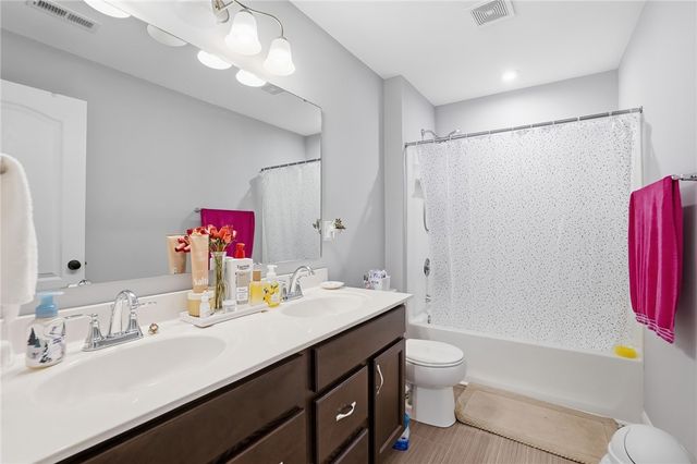 2731 Bent Grass Drive, Beavercreek, OH 45431