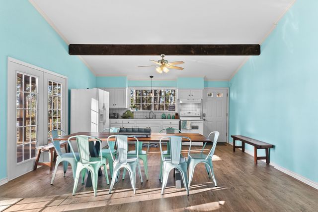 3096 Renee Drive, Chandler, TX 75758