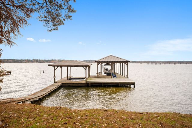 3096 Renee Drive, Chandler, TX 75758