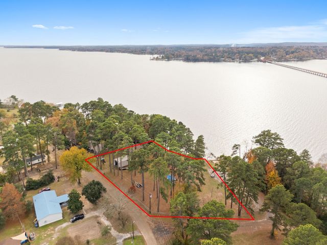 3096 Renee Drive, Chandler, TX 75758