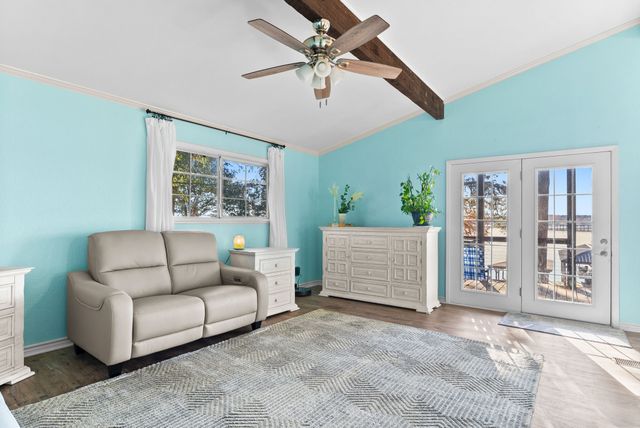 3096 Renee Drive, Chandler, TX 75758