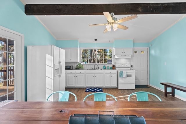 3096 Renee Drive, Chandler, TX 75758