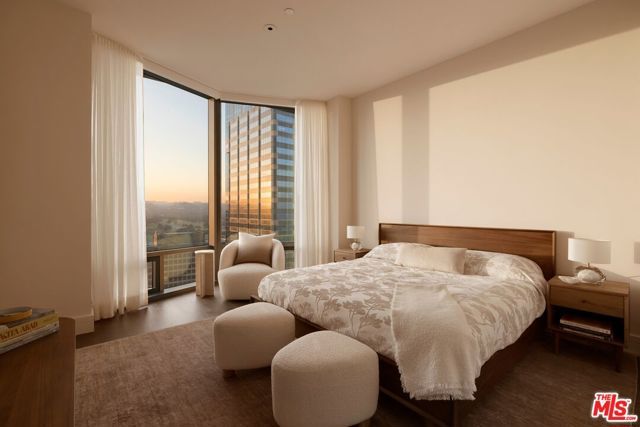 211 W Elm Court 28A, Los Angeles, CA 90067
