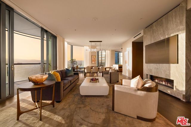 211 W Elm Court 28A, Los Angeles, CA 90067