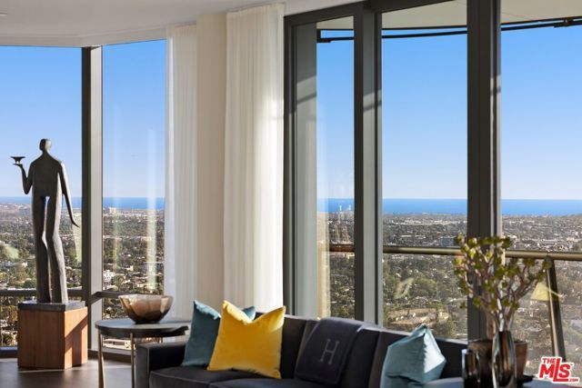 211 W Elm Court 28A, Los Angeles, CA 90067