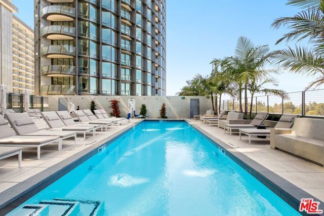 211 W Elm Court 28A, Los Angeles, CA 90067
