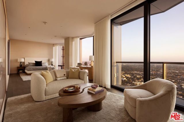 211 W Elm Court 28A, Los Angeles, CA 90067