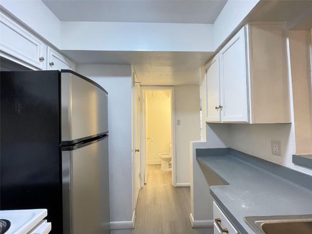 921 Wax Myrtle Lane, Houston, TX 77079