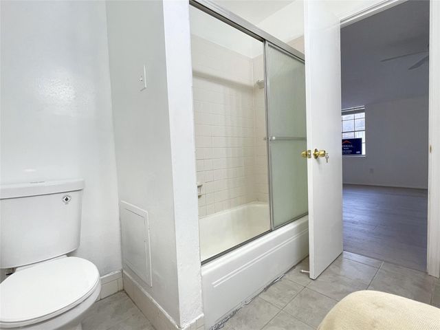 921 Wax Myrtle Lane, Houston, TX 77079