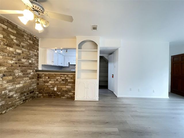 921 Wax Myrtle Lane, Houston, TX 77079