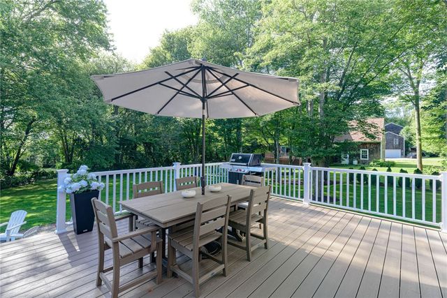 662 Rose Hill Road, South Kingstown, RI 02879