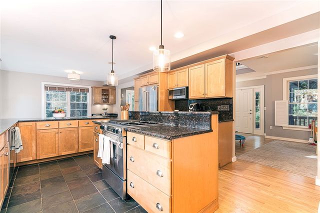 662 Rose Hill Road, South Kingstown, RI 02879