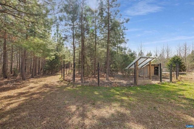 1340 ROUNDABOUT RD, Louisa, VA 23093