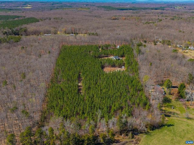 1340 ROUNDABOUT RD, Louisa, VA 23093