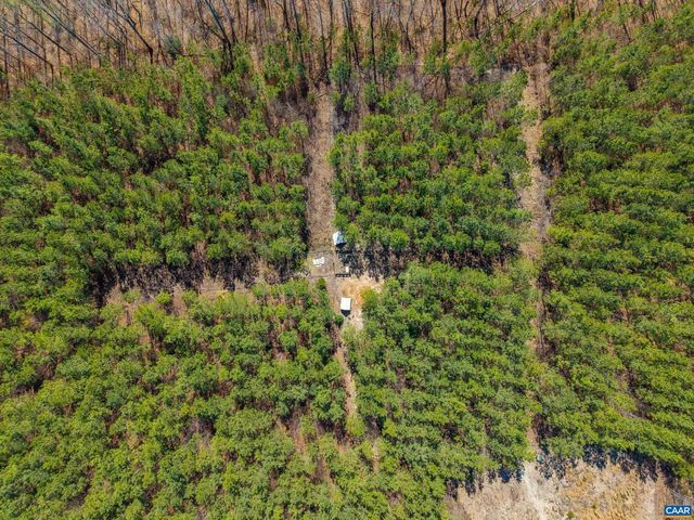 1340 ROUNDABOUT RD, Louisa, VA 23093