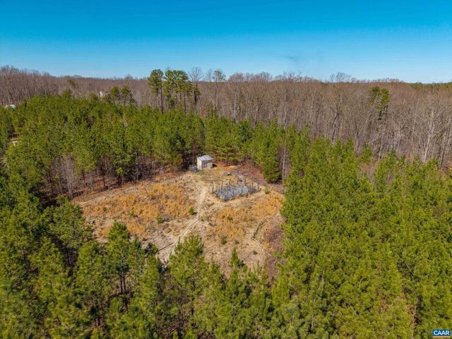 1340 ROUNDABOUT RD, Louisa, VA 23093