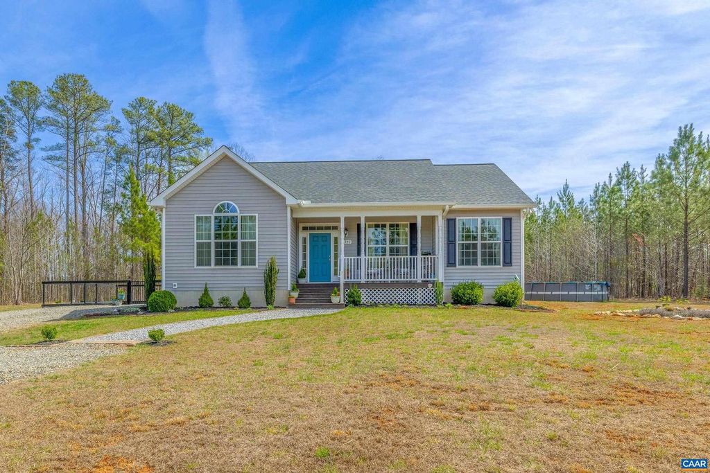 1340 ROUNDABOUT RD, Louisa, VA 23093