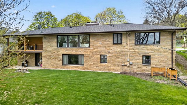 841 7th AVENUE, West Bend, WI 53095