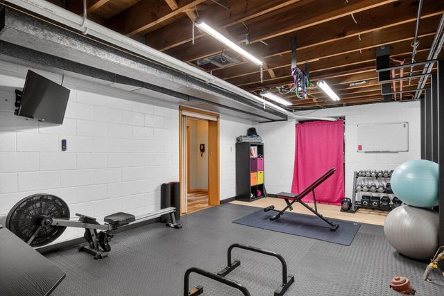 841 7th AVENUE, West Bend, WI 53095