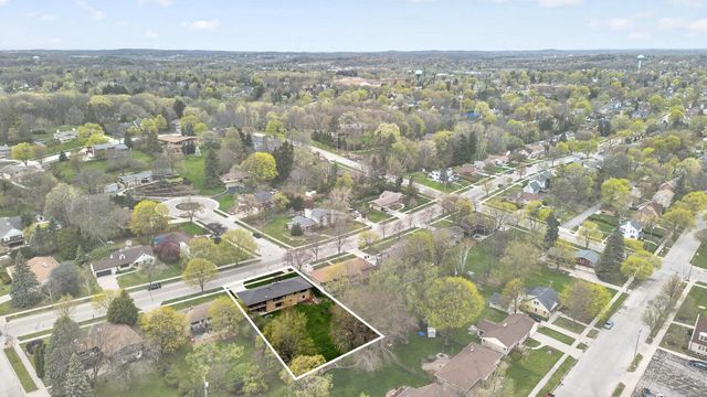 841 7th AVENUE, West Bend, WI 53095
