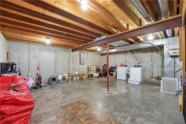 9735 NW 87th Terrace, Kansas City, MO 64153