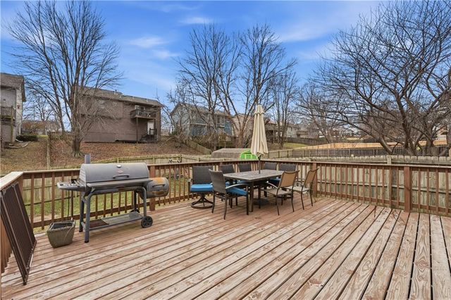 9735 NW 87th Terrace, Kansas City, MO 64153