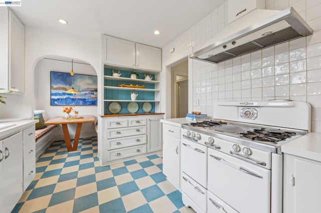 847 PERALTA AVENUE, Berkeley, CA 94707