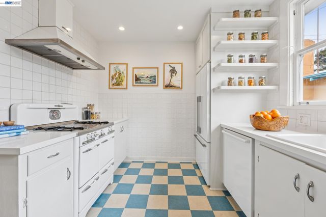 847 PERALTA AVENUE, Berkeley, CA 94707