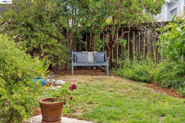 847 PERALTA AVENUE, Berkeley, CA 94707