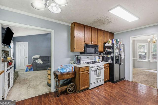 310 White Oak Street, Dallas, GA 30157