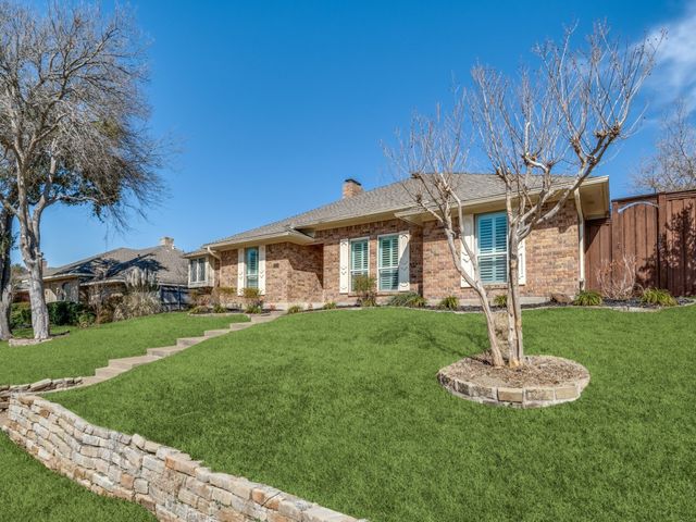 2810 Club Meadow Drive, Garland, TX 75043