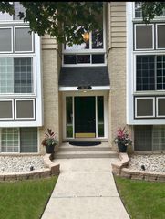 370 Eastern Avenue 370, Barrington, IL 60010