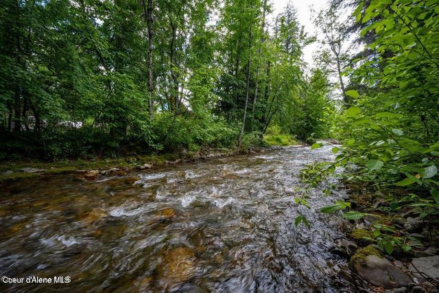 42303 Highway 200, Hope, ID 83836