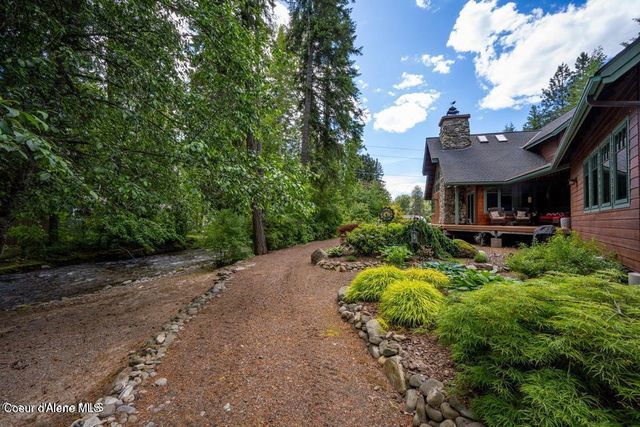 42303 Highway 200, Hope, ID 83836