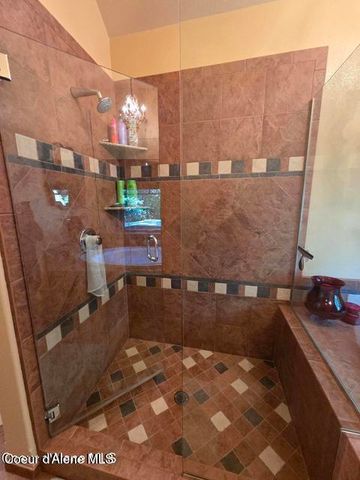 42303 Highway 200, Hope, ID 83836