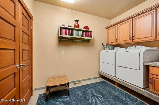 42303 Highway 200, Hope, ID 83836