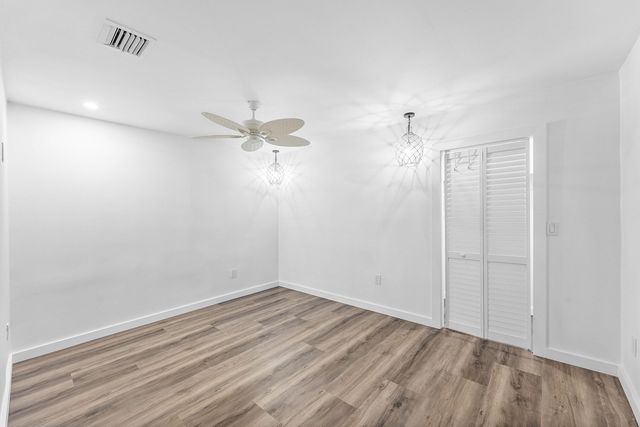 124 MAYFIELD Road W, Lantana, FL 33462