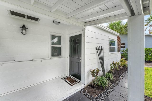 124 MAYFIELD Road W, Lantana, FL 33462