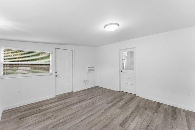 124 MAYFIELD Road W, Lantana, FL 33462